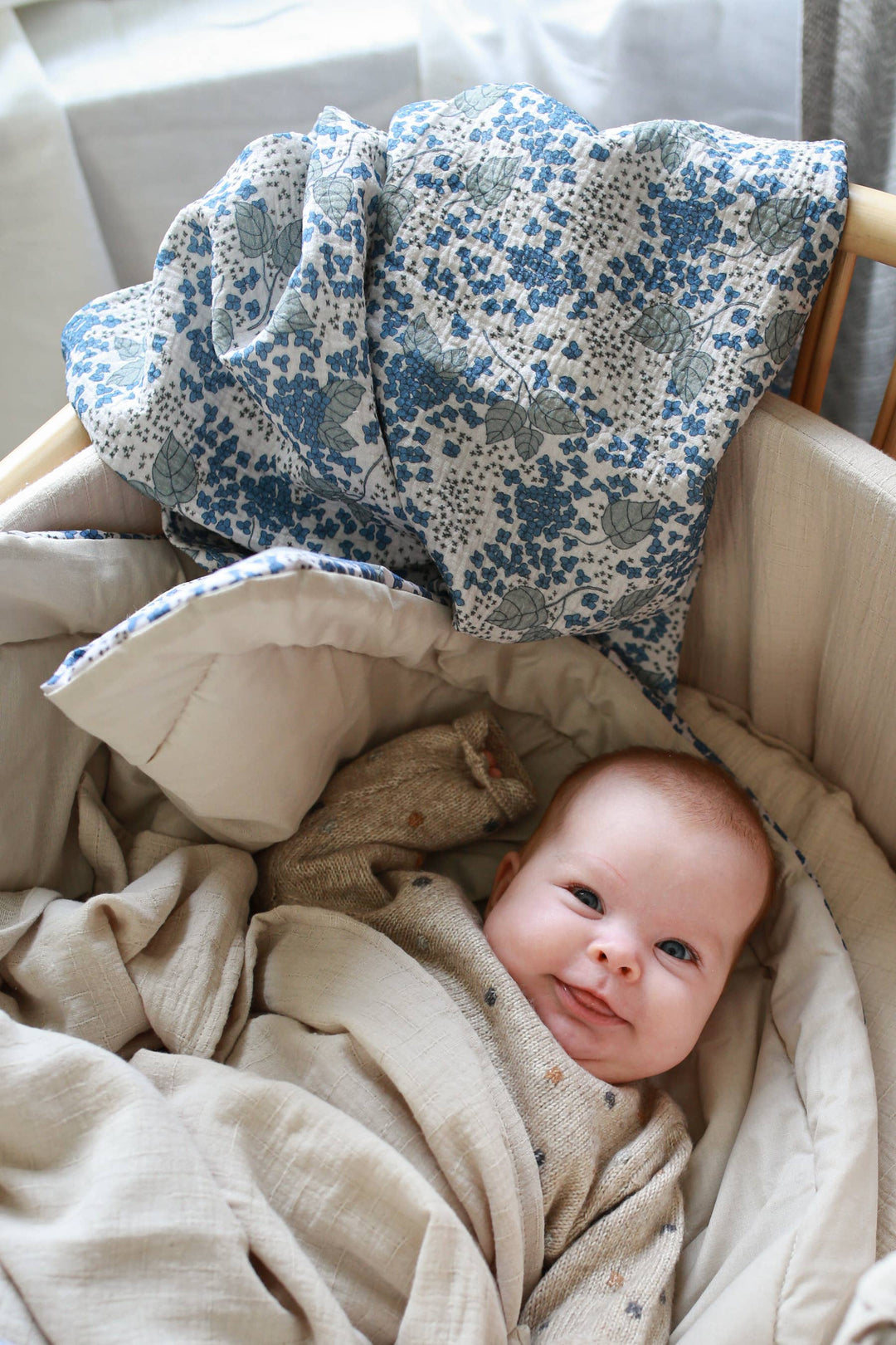 BABYLY - Muslin baby swaddle- Secret Garden