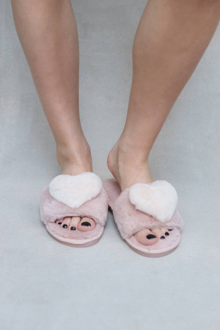 limlim - PLUSH HEART SLIPPERS