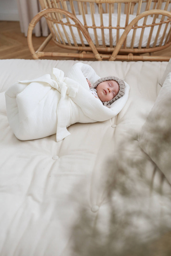 BABYLY - Muslin baby wrap - 3 colors