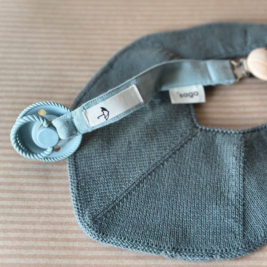 Saga Copenhagen - Pacifier Clip - Dusty Green - Organic Cotton