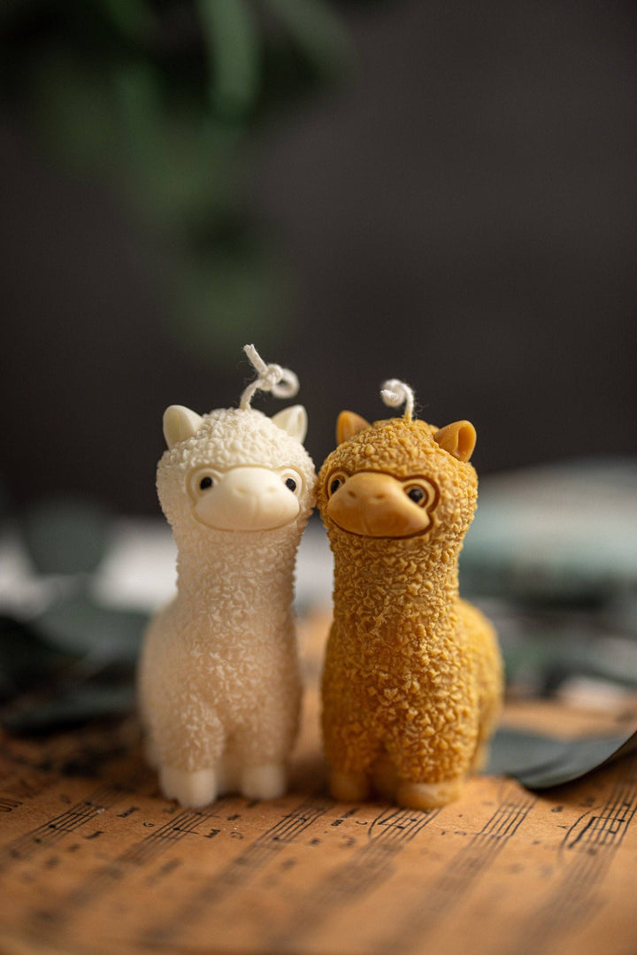 MySunshineCandless - Cute Alpaca Candle/Colorful Lama Candles/Baby Shower Favors/Lama Candle /Scented Lama Candle