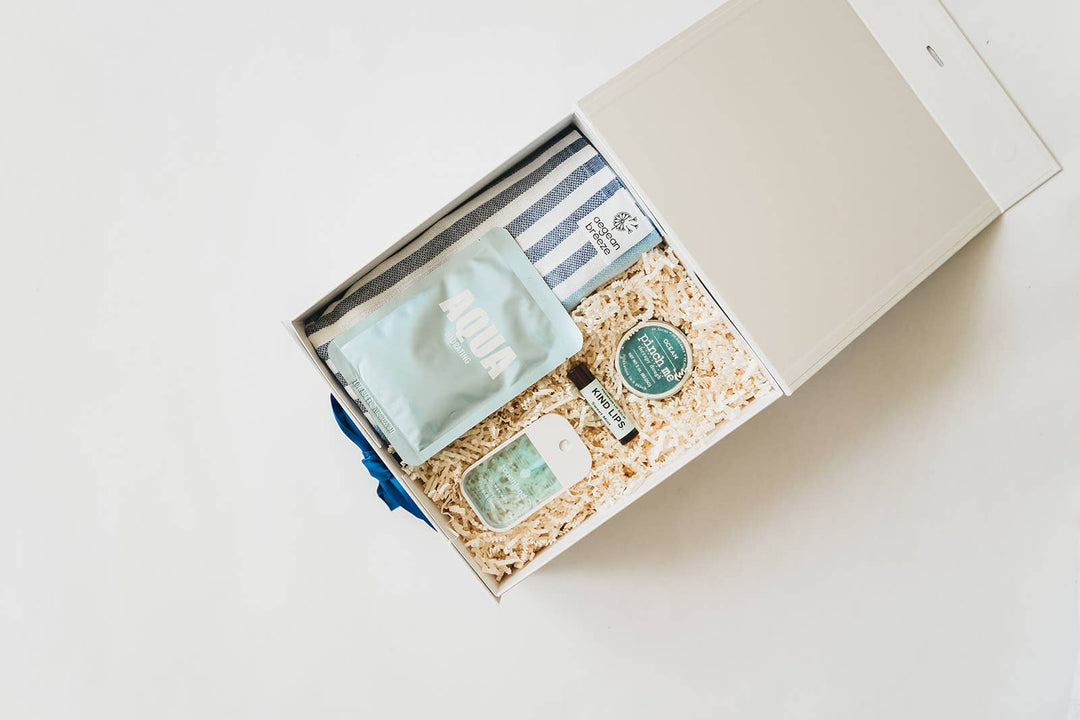 Giften Market - Magnetic White Folding Gift Box - Luxury Gift Wrap